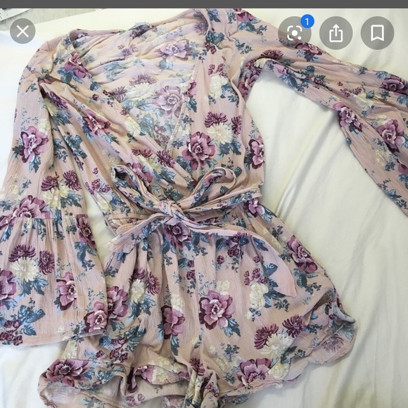 Flower romper brand new with tags - Picture 3 of 8